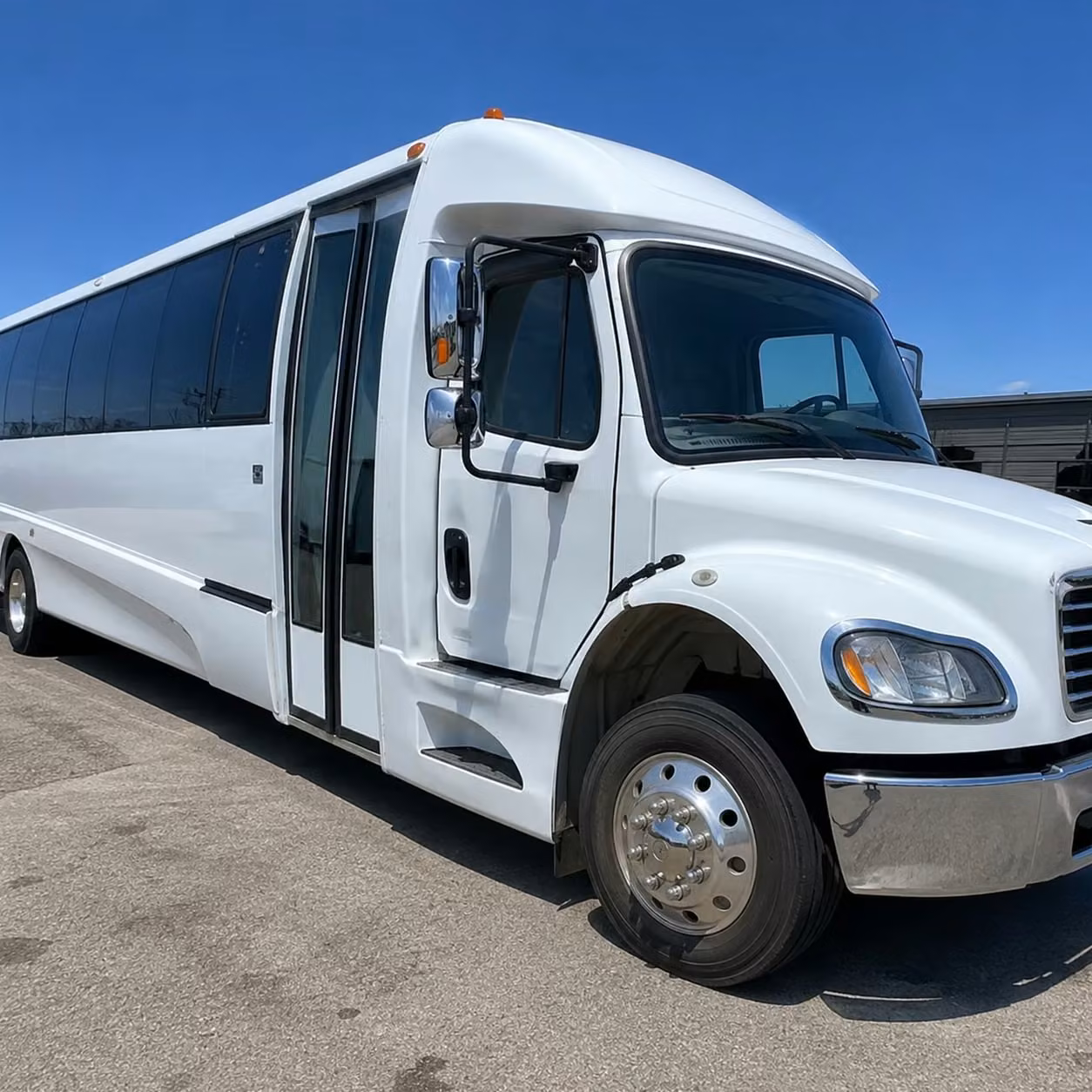 15 passenger minibus